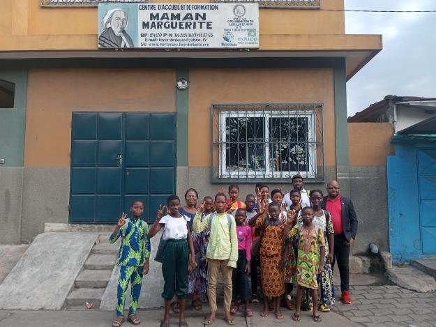 Les apprenants de AMP BENIN chez Maman MARGUERITE